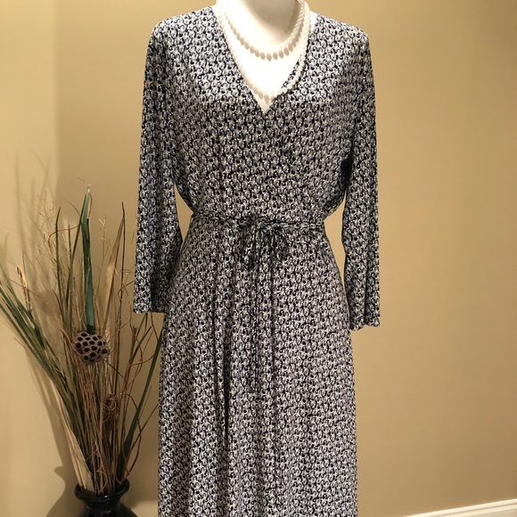 White Stag Dresses & Skirts - *626 SALE. Career Dress